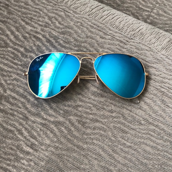 Blue Aviator Ray-Bans - Picture 2 of 4